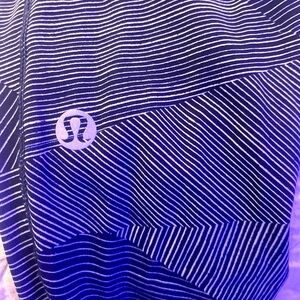 lululemon athletica Navy Striped athletic pants leggings like new workout sport